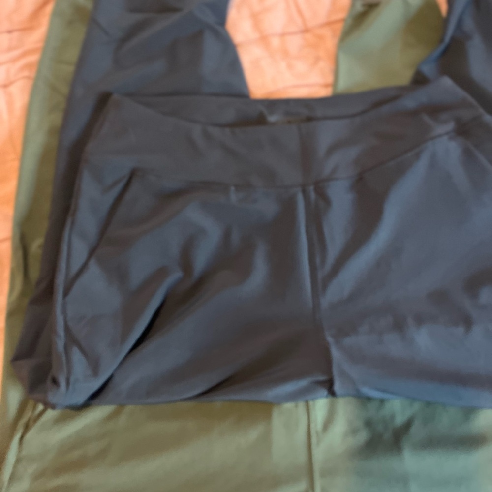 Patagonia Bundle Women's Happy Hike Studio Pants
Size large - Picture 4 of 16